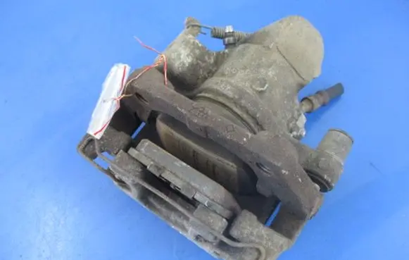 Opel Vectra C Rear brake caliper