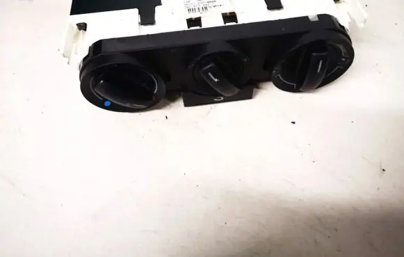 Volkswagen Polo IV 9N3 Climate control unit 901512320000