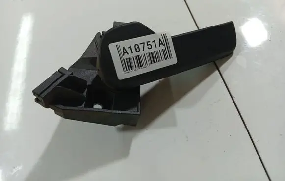 Volkswagen Golf Plus Engine bonnet (hood) release handle 1J1823533C