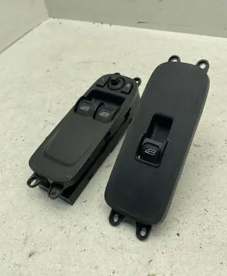 Volvo C30 Electric window control switch 30773208 03454150