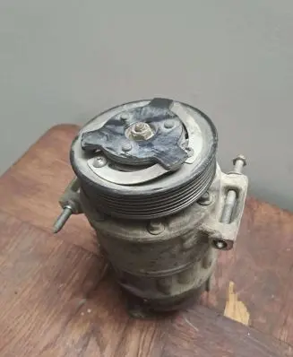 Volkswagen PASSAT CC Air conditioning (A/C) compressor (pump) 2429604404 1ko820808