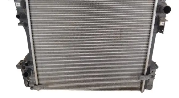 Jaguar XF X250 Coolant radiator