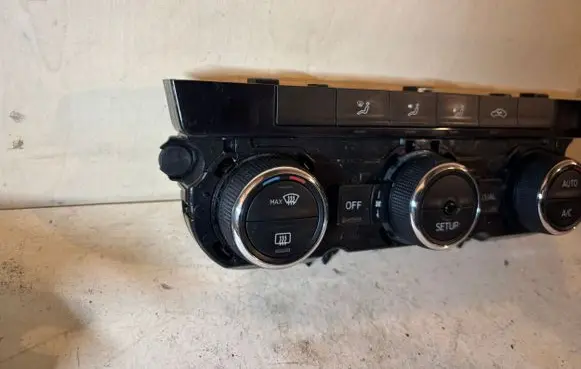 Skoda Octavia Mk3 (5E) Climate control unit 5E0907044