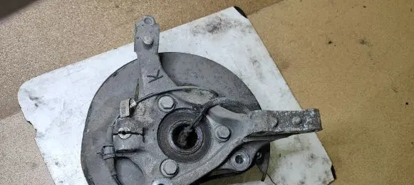 Opel Insignia A Front wheel hub