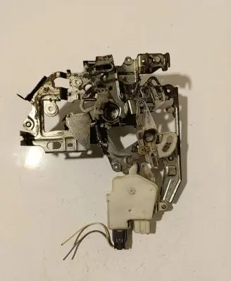 Renault Master III Rear door lock 15085943 8200766888l