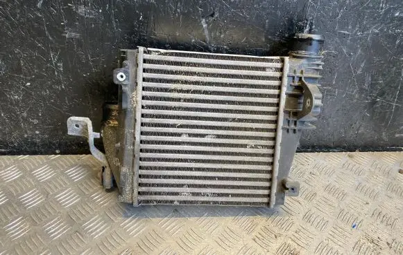 Peugeot 308 Intercooler radiator MM11495