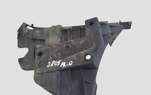 Volvo V70 Front bumper mounting bracket 31265345