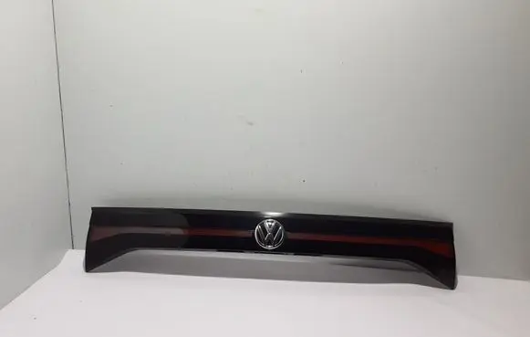Volkswagen T-Cross Tailgate rear/tail lights 2GM827577