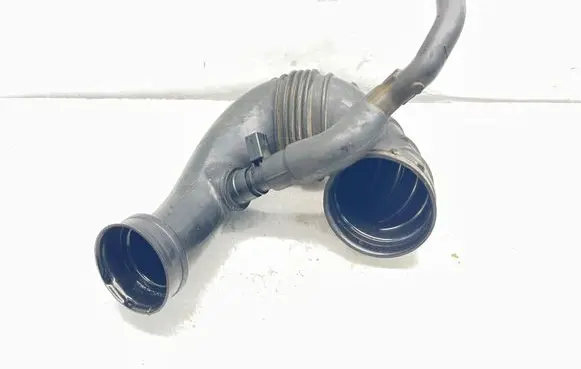 Mercedes-Benz C W203 Turbo air intake inlet pipe/hose A6460940297