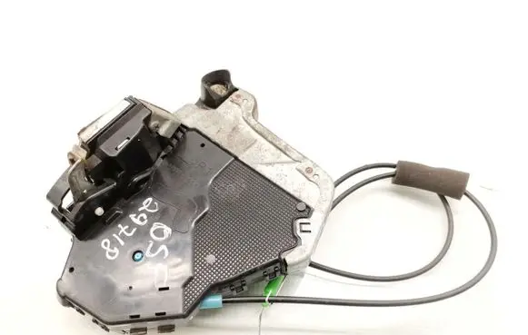Suzuki Grand Vitara II Front door lock