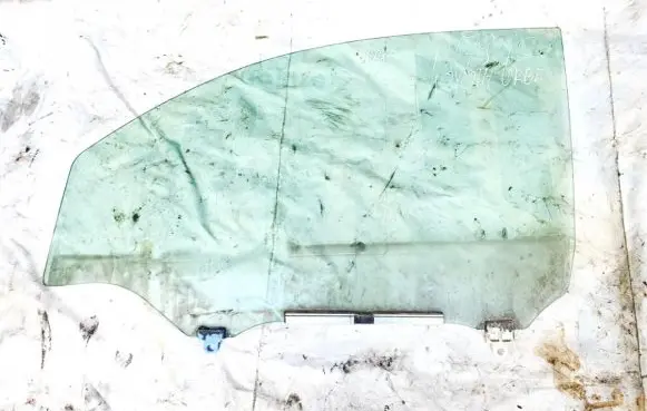 Toyota Urban Cruiser (XP110) Front door window glass four-door