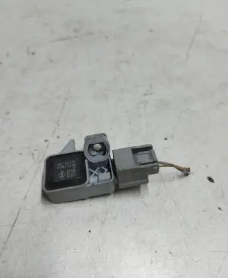 Renault Megane III Airbag deployment crash/impact sensor 988310002R 045802040510