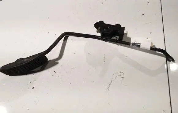 Mazda MPV Accelerator throttle pedal
