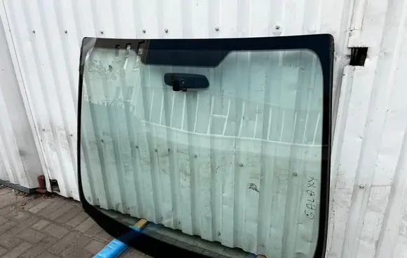 Ford Galaxy Front windscreen/windshield window 43R010400