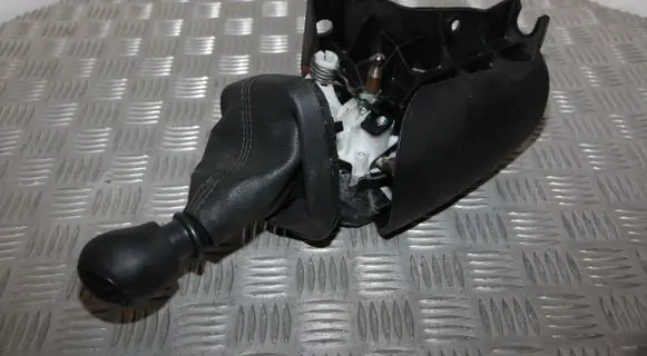 Renault Master III Gear shifter/selector 8200744935
