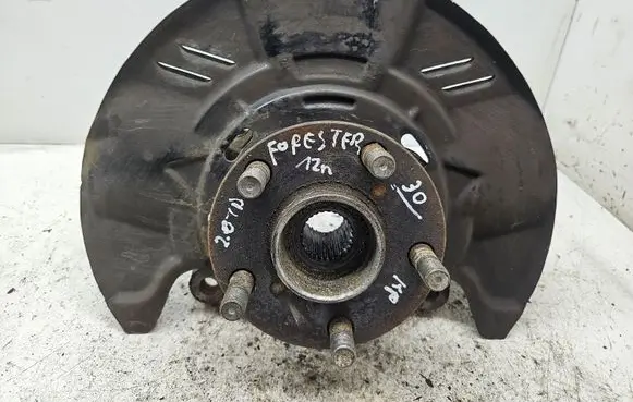 Subaru Forester SH Front wheel hub