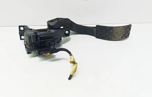 Audi A6 S6 C5 4B Accelerator throttle pedal 8D1723523F