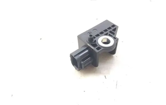 Honda CR-V Airbag deployment crash/impact sensor 5WK43786 77970SWAE113M4