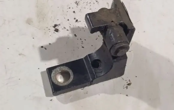 Fiat Stilo Rear door lower hinge