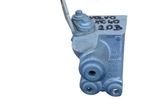 Volvo XC40 Engine mounting bracket 32253993