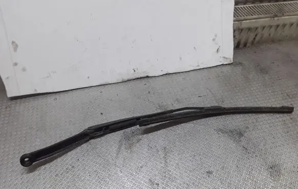 Ford Maverick Front wiper blade arm 89813584