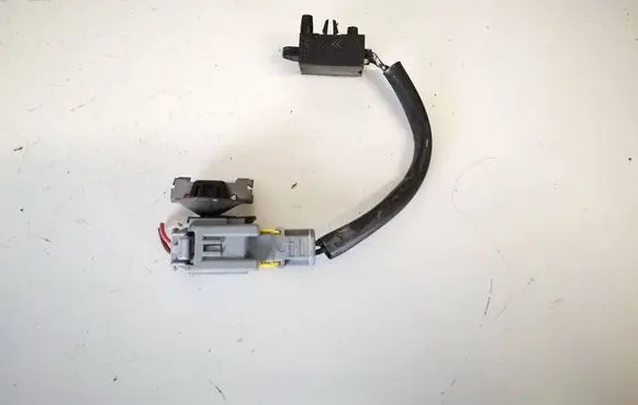 Peugeot 508 Clutch pedal sensor 95835t02