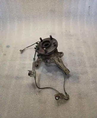 Toyota Avensis T250 Front wheel hub 