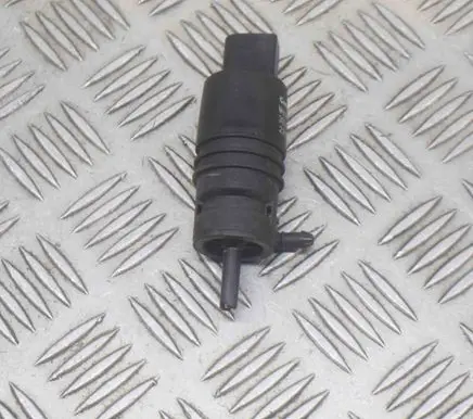 Porsche Panamera (970) Windscreen/windshield washer pump 3020175