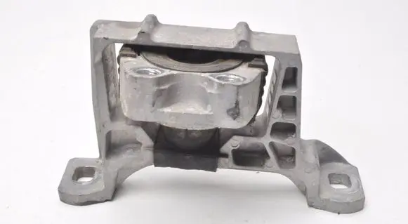 Volvo S40 Engine mounting bracket 