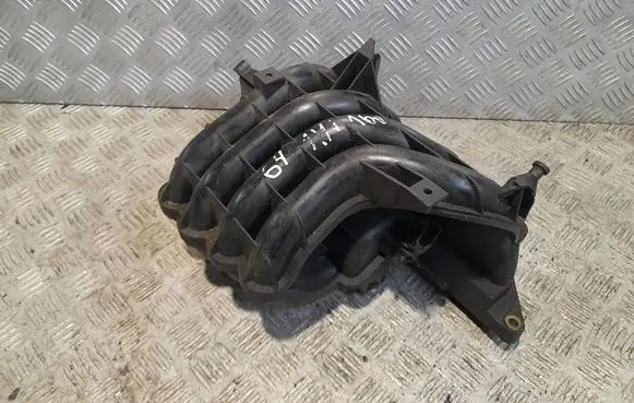 Volkswagen Golf IV Intake manifold 036129711