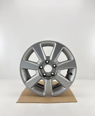 Nissan Elgrand R16 alloy rim 8D15C24