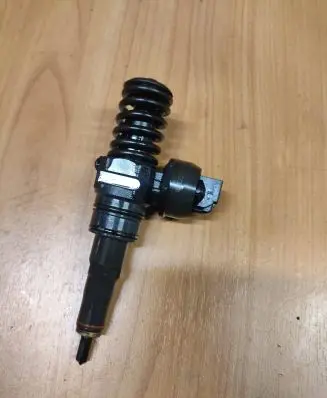 Audi A3 S3 8L Fuel injector 038130073aG