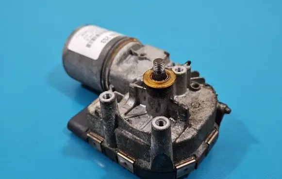 Volkswagen PASSAT B6 Wiper motor 0390241791 IMPRK1533253