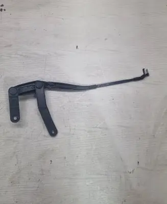 Mercedes-Benz E W212 Front wiper blade arm A2128200944