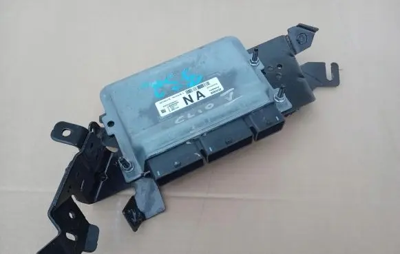 Renault Clio V Engine ECU kit and lock set 284B61704R