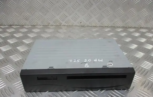 Toyota Avensis T250 CD/DVD changer 