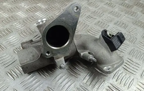 Nissan Qashqai Other engine bay part 170741R