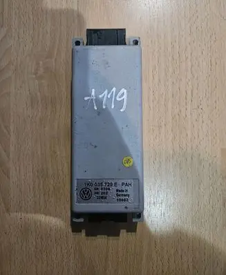 Volkswagen Touran I Phone control unit/module 1K0035729E