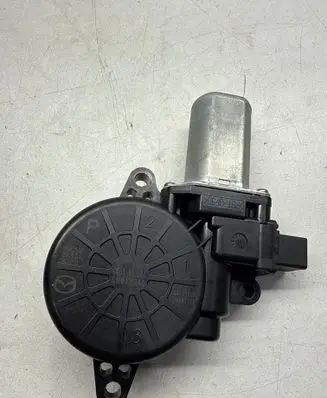 Mazda 6 Front door electric window regulator D6515958X