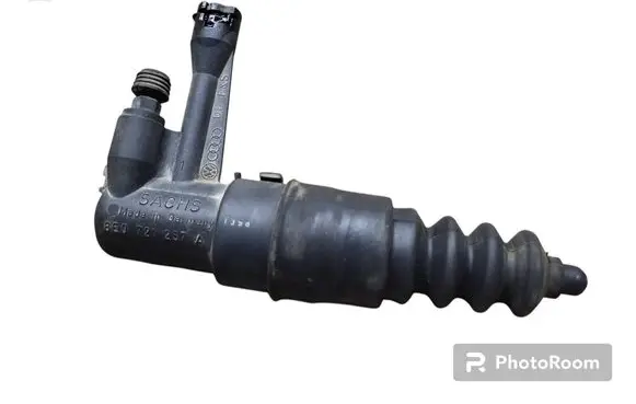 Clutch slave cylinder