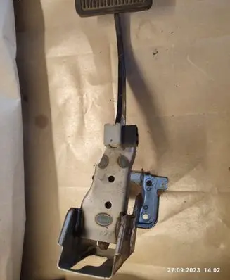 Hyundai Santa Fe Brake pedal
