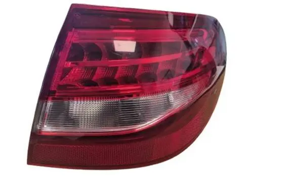 Mercedes-Benz C W205 Rear/tail lights A2059060657