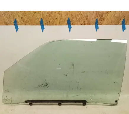 Mercedes-Benz E W124 Front door window/glass (coupe) 1247201118 A1247201118