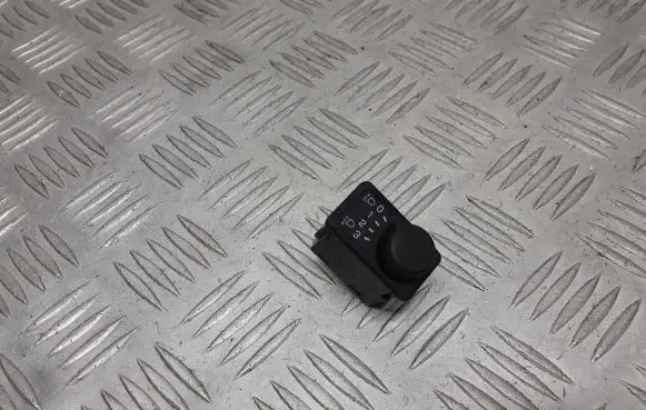 Nissan Almera N16 Light relay 