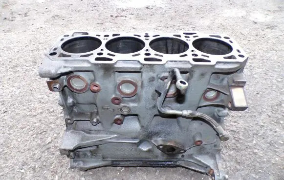 Alfa Romeo 159 Engine block 55182303