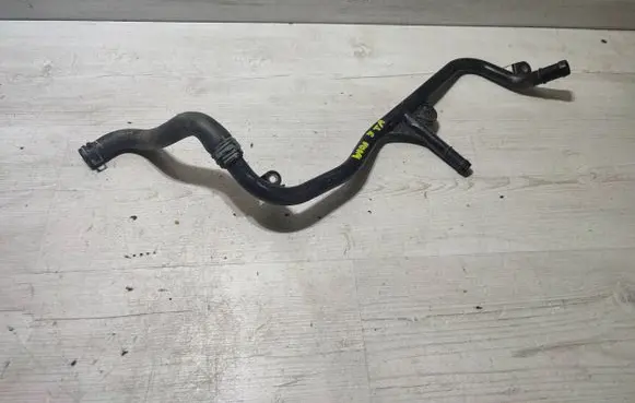 Volkswagen Touran III Engine coolant pipe/hose 5Q0121109S