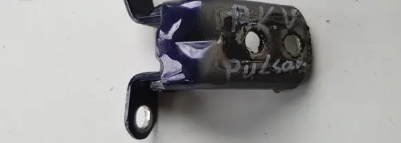 Nissan Pulsar Front door upper hinge
