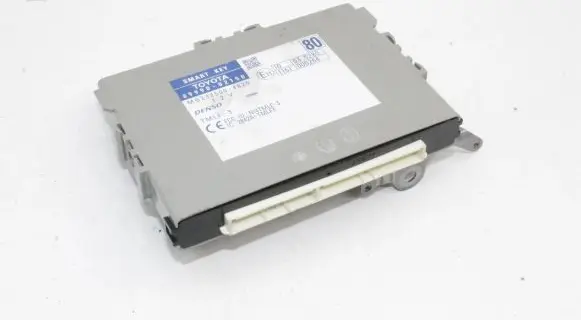 Toyota Auris 150 Keyless (KESSY) go control unit/module 8999002150 MB2325004820