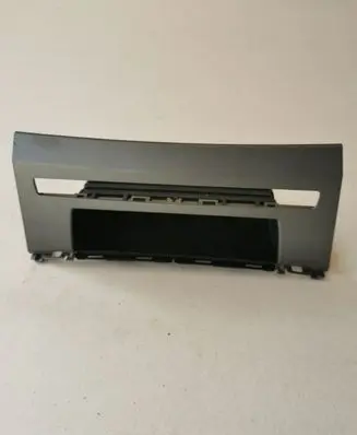 BMW 5 E60 E61 Glove box 7051399