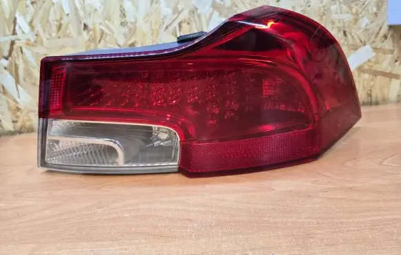 Volvo C70 Rear/tail lights
